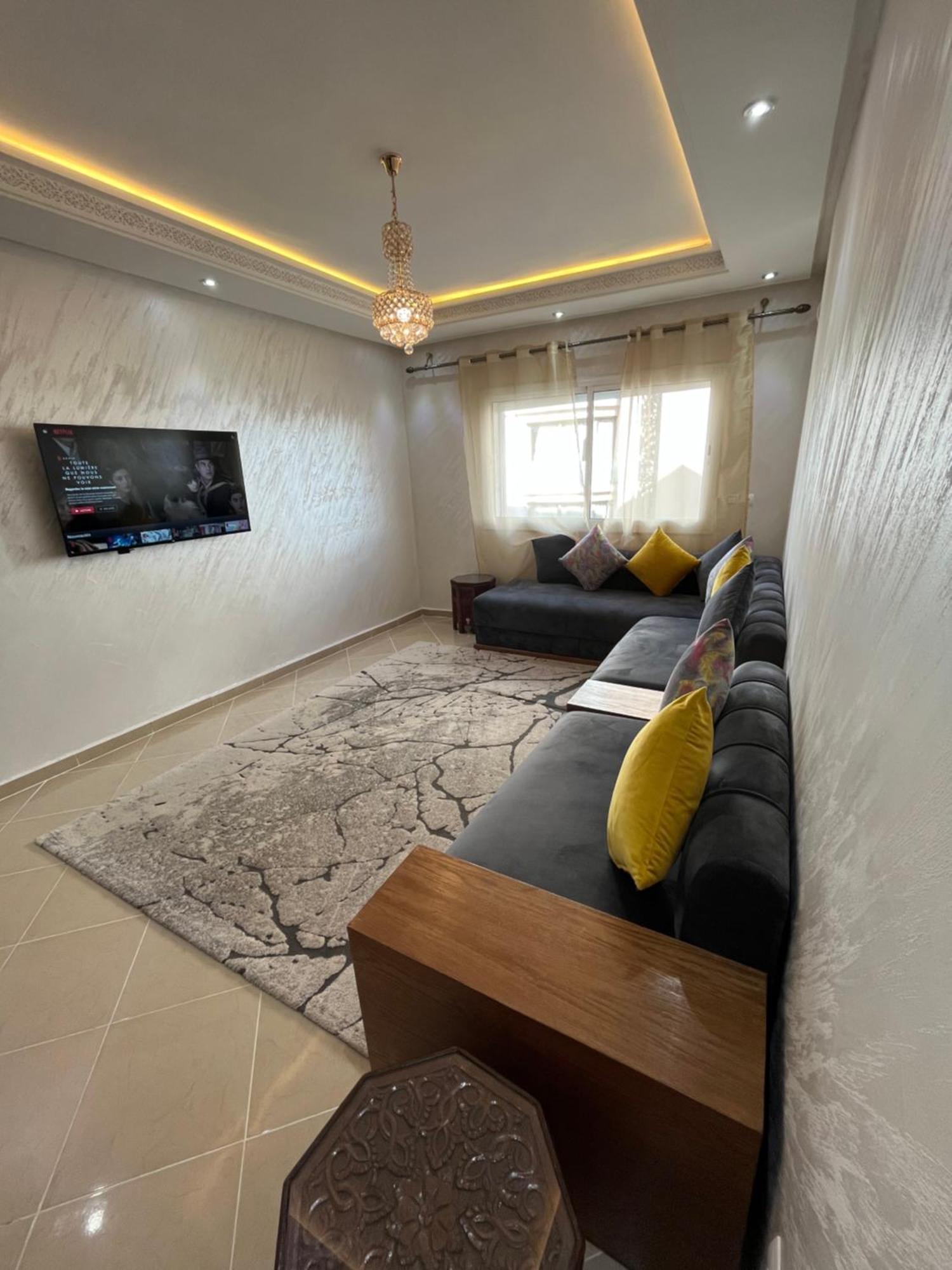 Luxury Center Town Apartment Kenitra Eksteriør bilde
