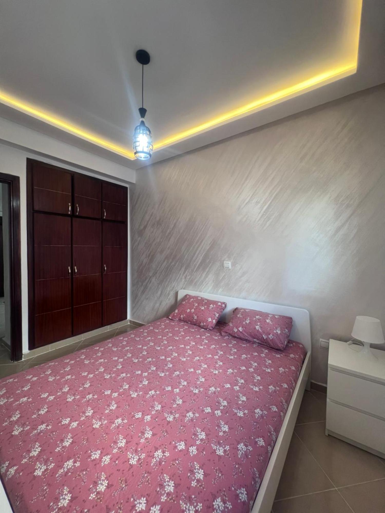 Luxury Center Town Apartment Kenitra Eksteriør bilde